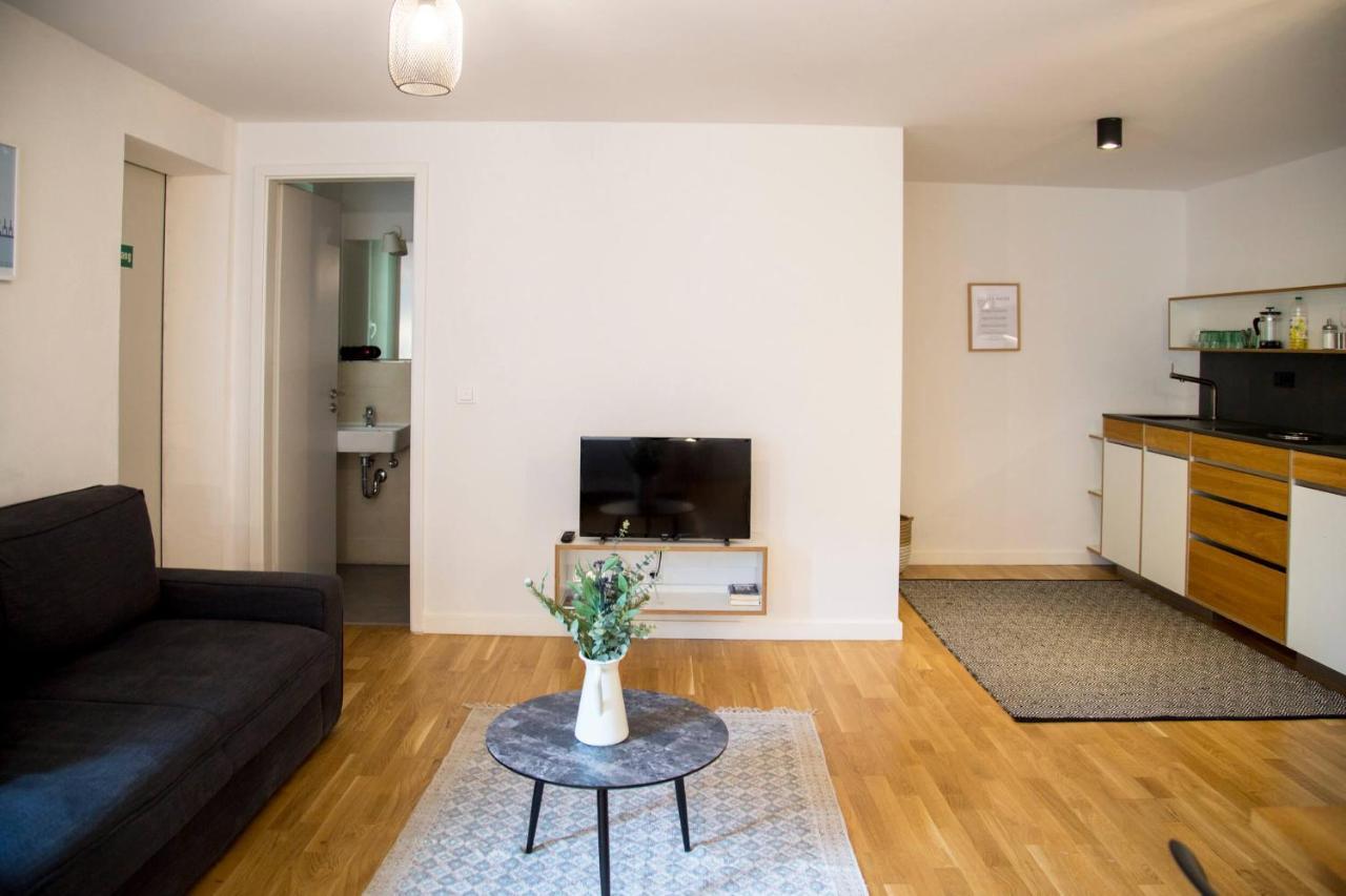 Madflats Hotel-Apartments S-Bahn Friedenau Berlin Exteriör bild