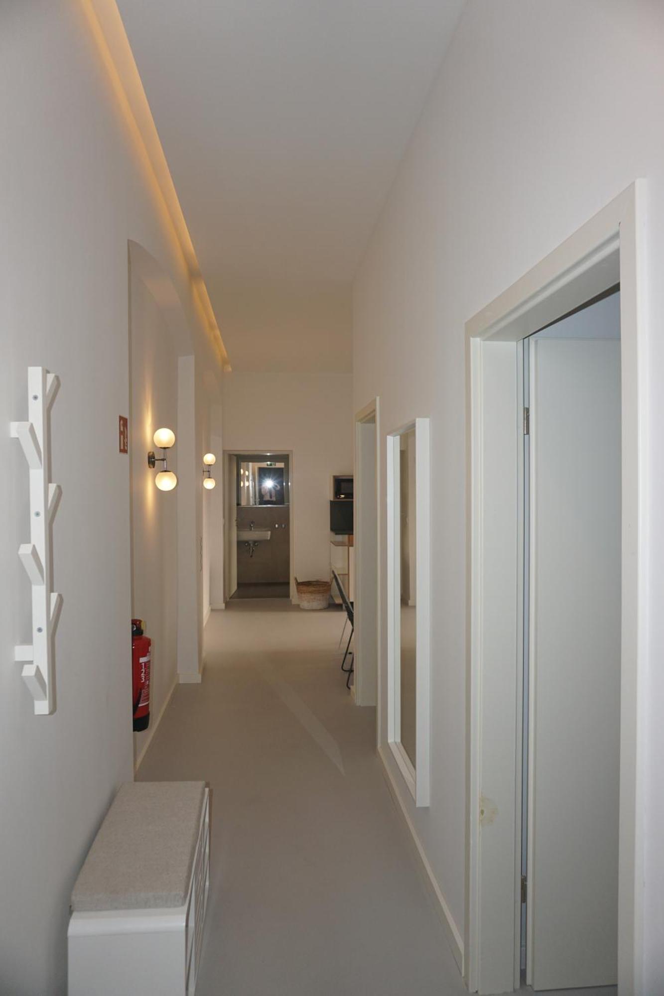 Madflats Hotel-Apartments S-Bahn Friedenau Berlin Exteriör bild
