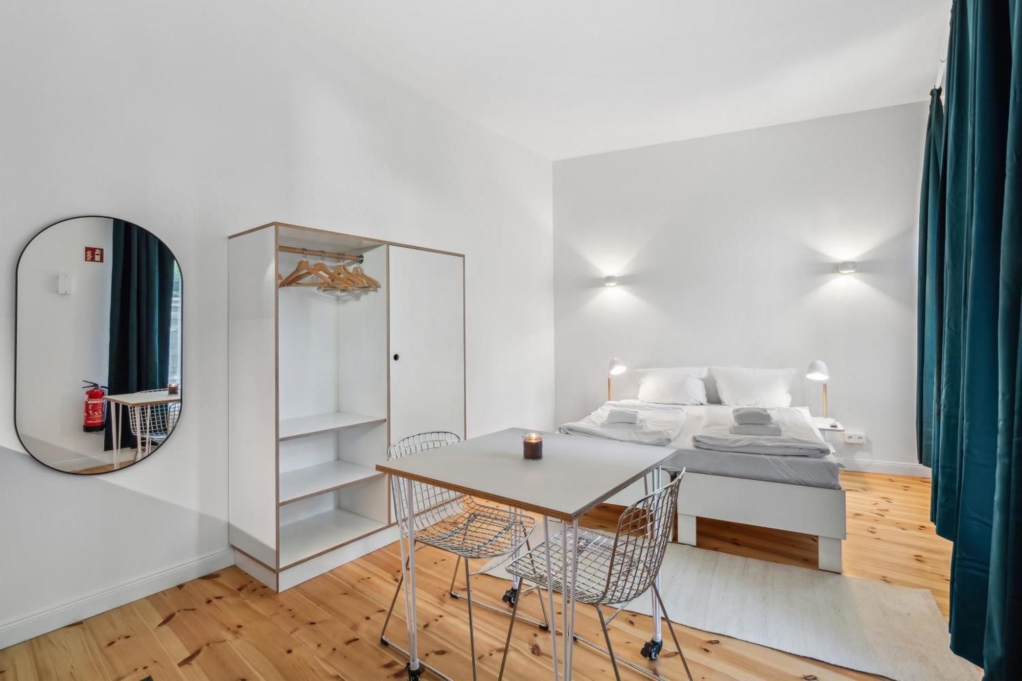 Madflats Hotel-Apartments S-Bahn Friedenau Berlin Exteriör bild